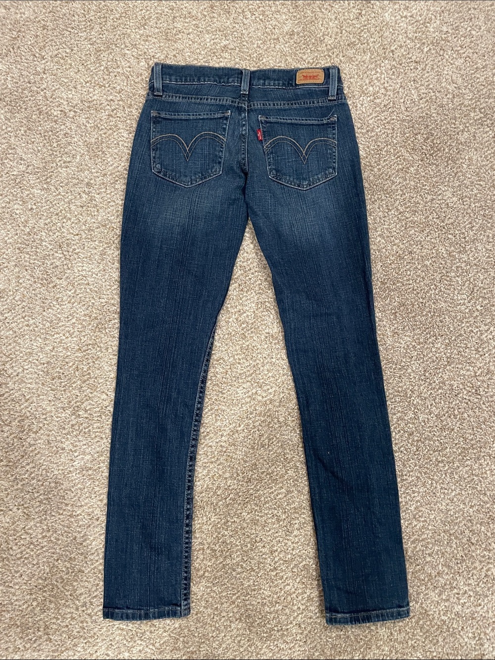 Levi's Women's Dark Indigo Skinny Jeans - Picture 3 of 3